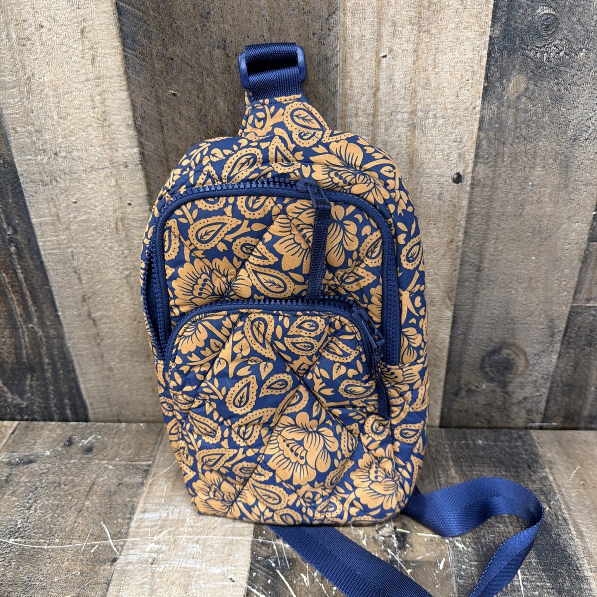 8444 Premium Cotton Lorman Sling Backpack, Bunch of Bears, One Size Lorman Sling Backpack - Cotton | Vera Bradley main image 2