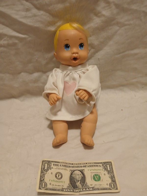 Vintage ERTL Coochy Coo Baby Doll Makes Noise When You Squeeze Belly Blonde 