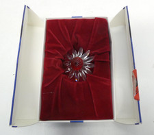 VINTAGE SWAROVSKI RUBY AND CLEAR ART GLASS DAISY FLOWER ORNAMENT WITH BOX