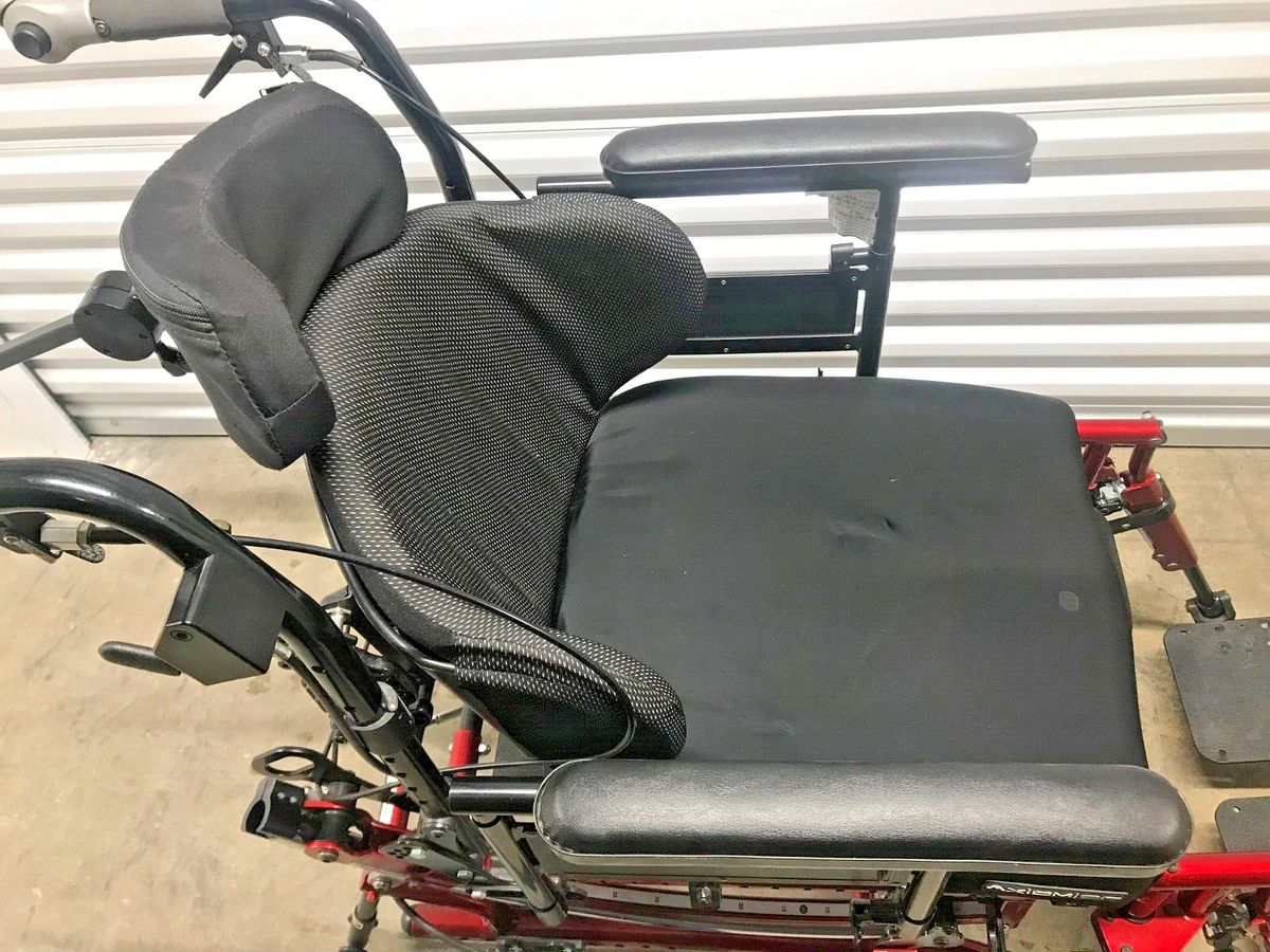 Invacare Solara 3G Tilt In-Space Wheelchair Axiom SP Cushion Matrx