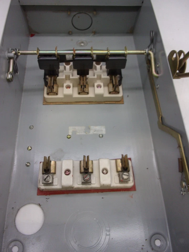 FR353-GENERAL ELECTRIC-SAFETY SWITCH, 3P,NON-FUSIBLE, 100A, 600V, NEMA 3R — 第 3/4 张图片