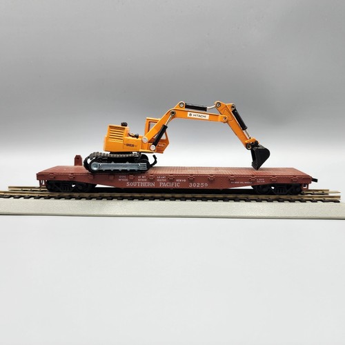 Athearn 1398 HO Scale 50' Flat Car - Southern Pacific #30259 w/Hitachi Excavator