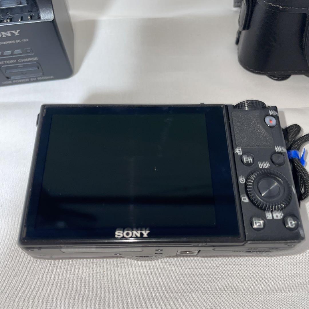 Sony DSC-RX100M3 III Digital Camera RX100 III Zeiss Zoom Sony DSC-RX100M3 III Digital Camera RX100 III Zeiss Zoom