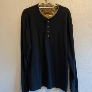 Buckhorn River- waffle shirt with camo underneath- Size XXL