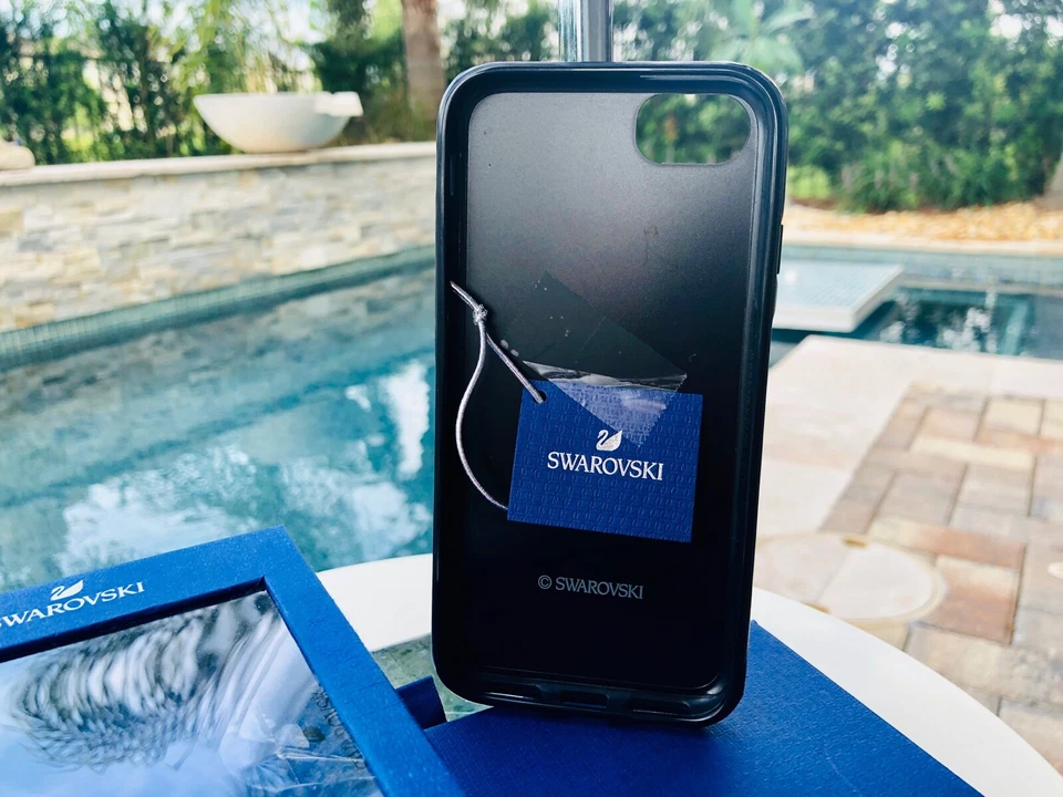 FUNDA SMARTPHONE SWAROVSKI MAZY CON PARACHOQUES INTEGRADO, IPHONE 6,7,8, NEGRA 5427019 Foto 4 de 4