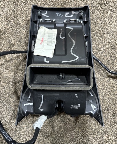 2011-18 Jeep Grand Cherokee Center Console Rear Trim With Vent OEM BZ0115 - Picture 6 of 11