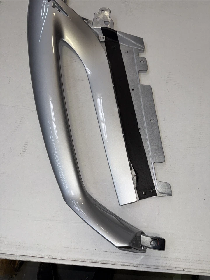 Alerón delantero Ferrari 488 TB 2016 2017 2018 2019 2020 plateado Foto 2 de 4