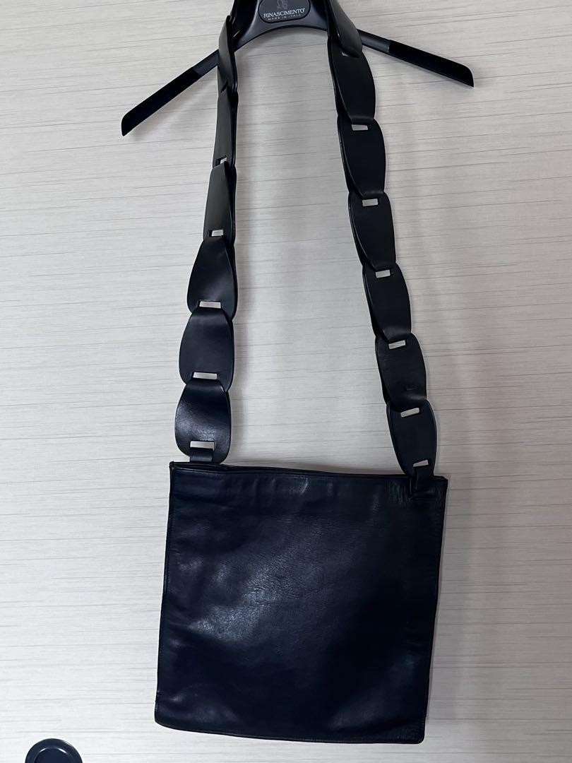 GUCCI Leather Shoulder Bag  DDU