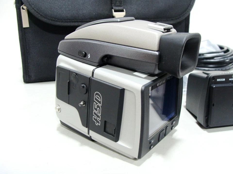 Hasselblad H5D Medium Format Camera Body W/ 40MP Digital Back, HVM Finder & More - Image 2 of 4