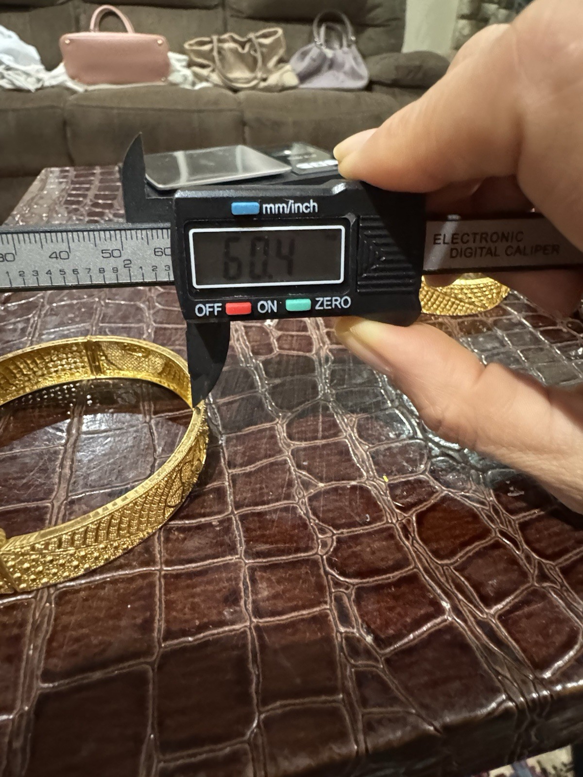 22K Solid Yellow Gold Hinged Bangle Bracelet 23.1… - image 15