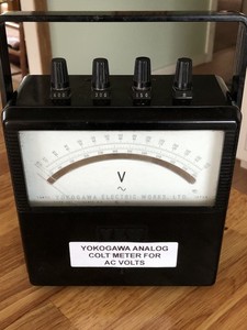 YEW voltmeter 2013-28 Yokogawa Colt Meter For AC Volts Untested