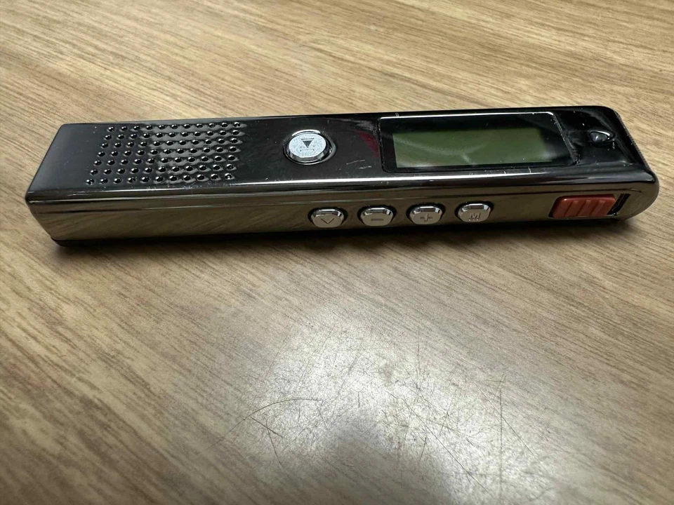 Coby CVR-25 8GB USB Digital Voice Recorder Very Good - Image 2 of 4