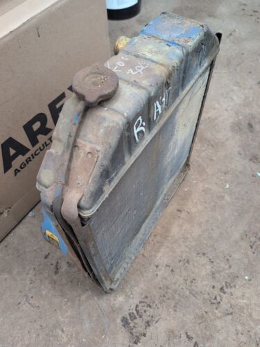 Radiator Ford 2000 3600 5610 4000 6610 3000 2600 4110 4600 fits Farmtrac - Picture 3 of 6