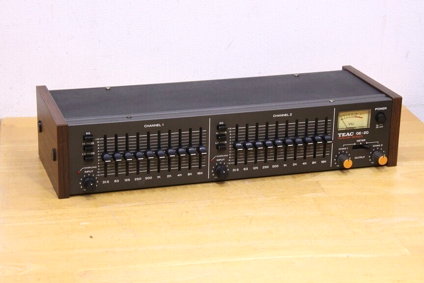 ⭐️TEAC GE-20 10バンド　グラフィックイコライザー　動作確認済み TEAC 2ch Left/Right Independent 10-band Graphic Equalizer GE-20