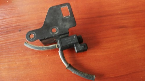 Unterdruck-Magnetventil 1742712 aus einem BMW E46 3er