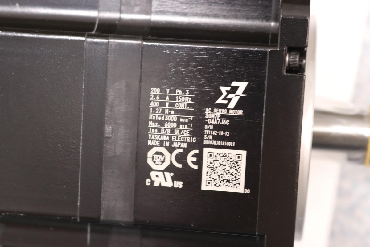 アンプ YASKAWA AC Servo Motor SGM7P-04A6A21 YASKAWA AC Servo Motor SGM7P-04A6A21