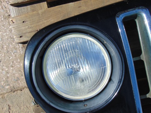 Jeep Wrangler Radiator Grill headlight panel TJ 97-06 Black + chrome trim lights - Picture 4 of 18