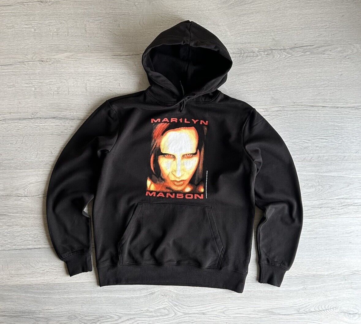 Marilyn Manson x H&M Mans Black Pullover Hoodie Size M | eBay Marilyn Manson x H&M Mans Black Pullover Hoodie Size M | eBay