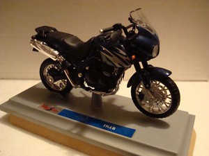 maisto triumph tiger