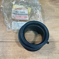 Suzuki OEM NOS RUBBER INTAKE STACK BOOT / 13881-33E50 / HAYABUSA GSX1300R