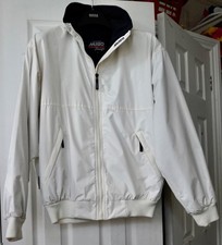 Musto Medium Brilliant White Snug Blouson Jacket with Navy Polartec lining