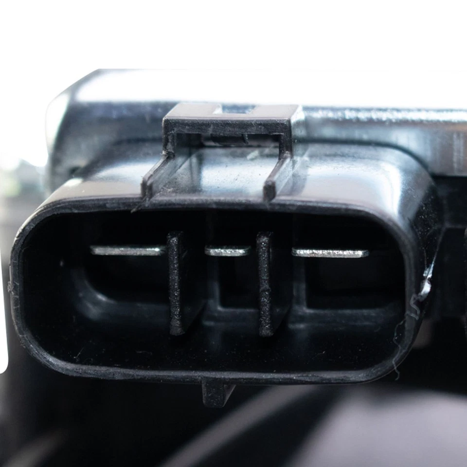 Conjunto de ventilador de refrigeración del radiador del motor para Nissan Sentra 1.6L Turbo Nuevo Foto 2 de 4