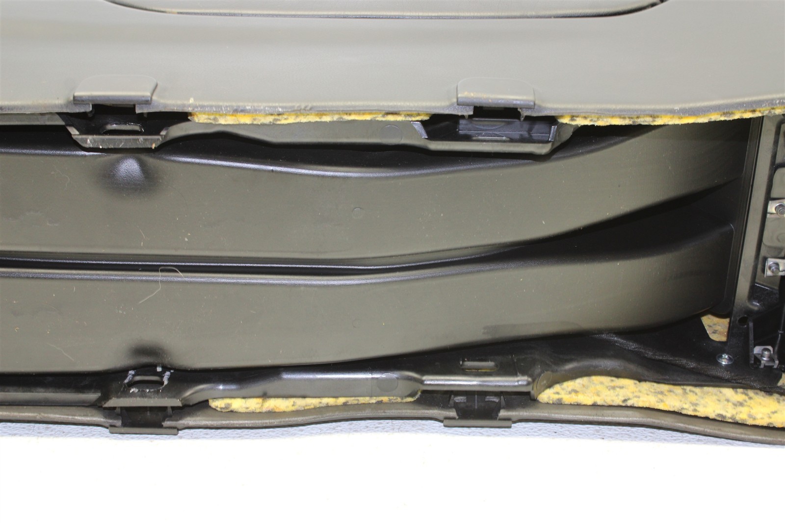 2013 Maserati GranTurismo Center Console Trim Cover Panel 08-13