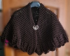 Mantellina della nonna, marrone, lana oeko-tex, scialle,coprispalle,fatta a mano