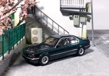 GB DCM 1:64 Green E32 7 Series 735i Classic Sedan Model Diecast Collect Car