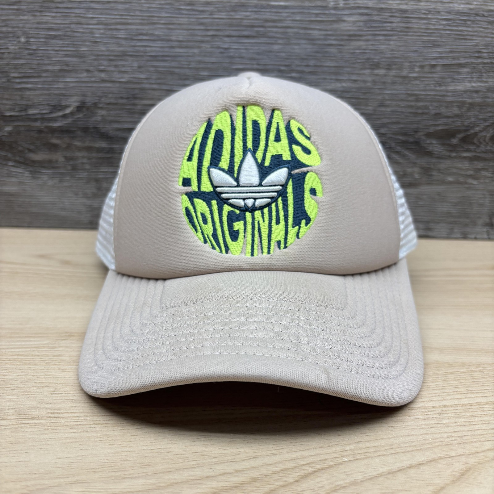Cap Snap Back Beige Trucker Mesh Trefoil Logo Mens