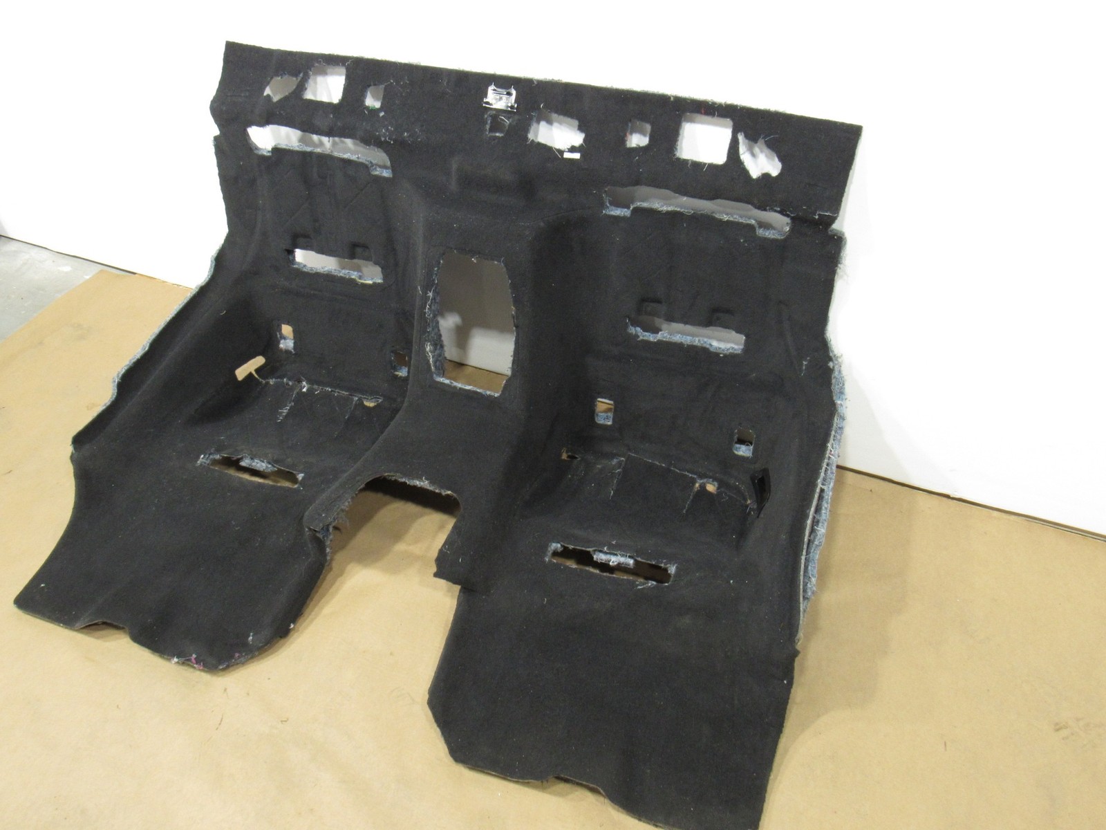 14-20 BMW I8 2015 Rear Floor Carpet Mat Liner Cover ;:M