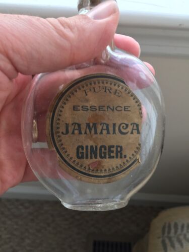 Vintage PURE ESSENCE JAMAICAN GINGER PAPER LABEL FLASK - Picture 1 of 6