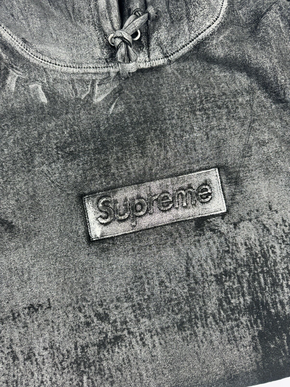 FELPA CON CAPPUCCIO SUPREME X MM6 SCATOLA IN LAMINA CON LOGO TAGLIA: XL