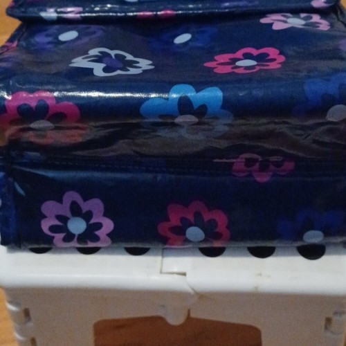 Vera Bradley lunch bag tote blue Ellie Flowers pattern - Picture 3 of 7