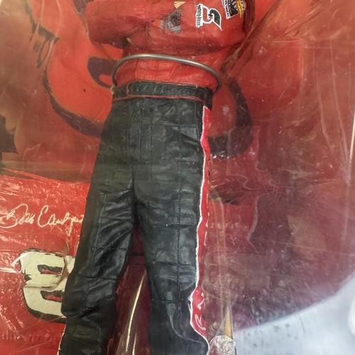 2004 McFarlane Dale Earnhardt Sr. Series 2 NASCAR Legend figure - Picture 5 of 10