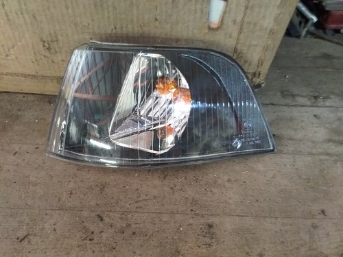 2001-2004 VOLVO S40 CORNER/PARK LAMP LIGHT LENS DARK STYLE BULB DRIVER SIDE - Picture 8 of 24