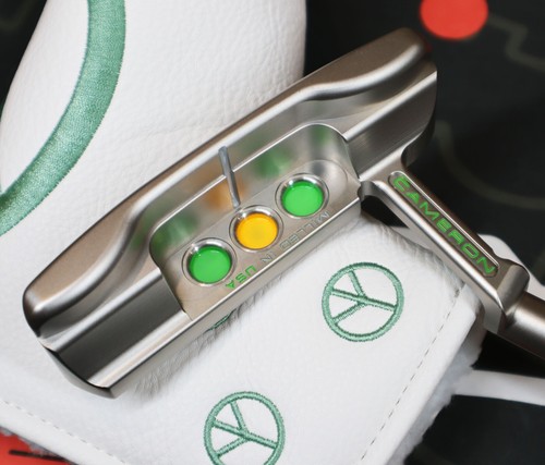 Titleist Scotty Cameron Newport+ Super Select Custom putter Peace Edition - Picture 2 of 9