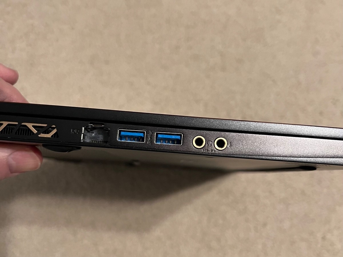MSI GS65 Stealth 9SE-478US 15.6