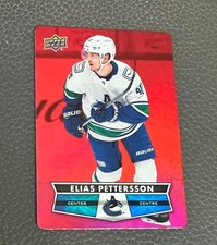 2021-22 Upper Deck Tim Hortons Red Die Cut Elias Pettersson #DC-16 Canucks
