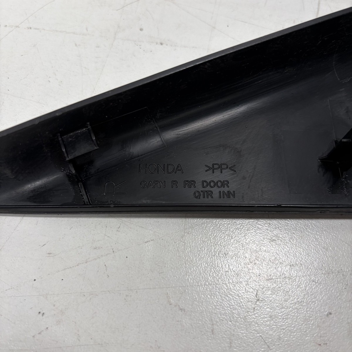 09-13 Honda Fit Right Rear Door Quarter Corner Trim 72940-TF0
