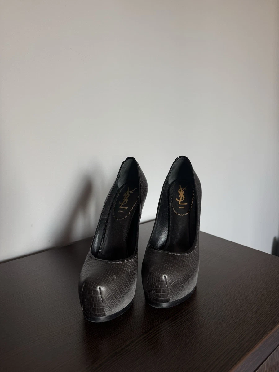 Saint Laurent Women display picture 1