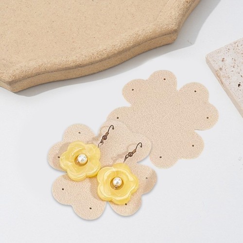 Jewelry Protections Pads Suitable for Travel Protects Earrings and Necklaces - Picture 6 of 8
