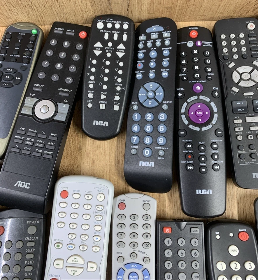 Lote de 30 mandos a distancia marcas mixtas Philips RCA Xfinity Sharp y más funciona Foto 3 de 4