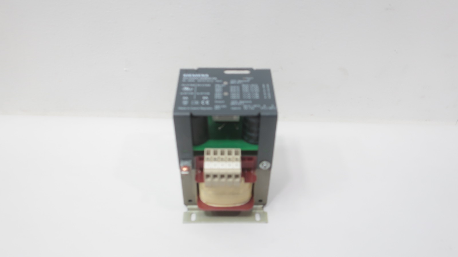 Siemens 4AV2200-2EB00-0A Power Supply 385-415v-ac 215-245v-ac