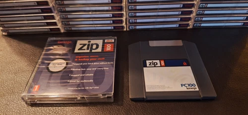 iomega Zip 100 Disk Formatted for IBM Compatibles with Case 100MB