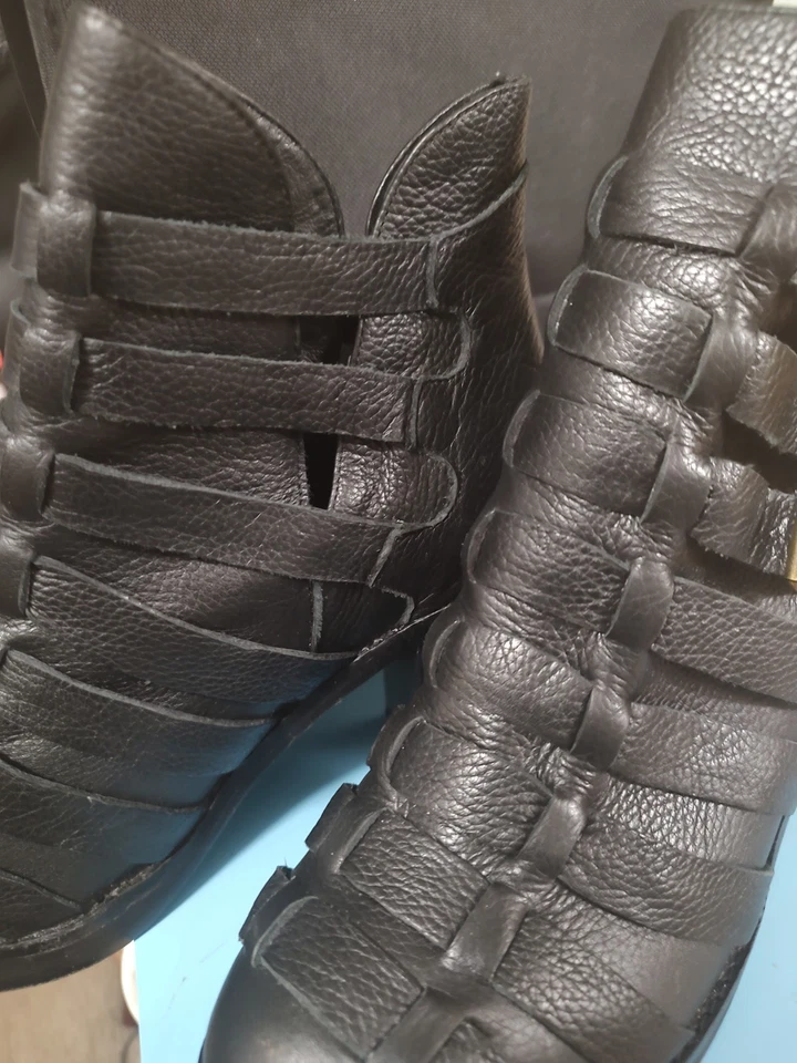 современные кожаные сапоги Vice Cleopatra размер 10 M ручной работы. Носимые один раз фото  - Изображение 2 из 4