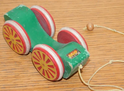 vintage BRIO sweden JOUET en BOIS voiture ROUE chariot A TRACTER ancien JEU wood - Photo 1/4
