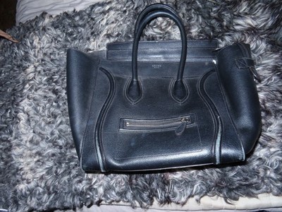 CELINE Black Tote Bag Double Handles Zipper Accent Inner Pockets