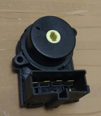 FREELANDER interruttore di accensione YXB100350