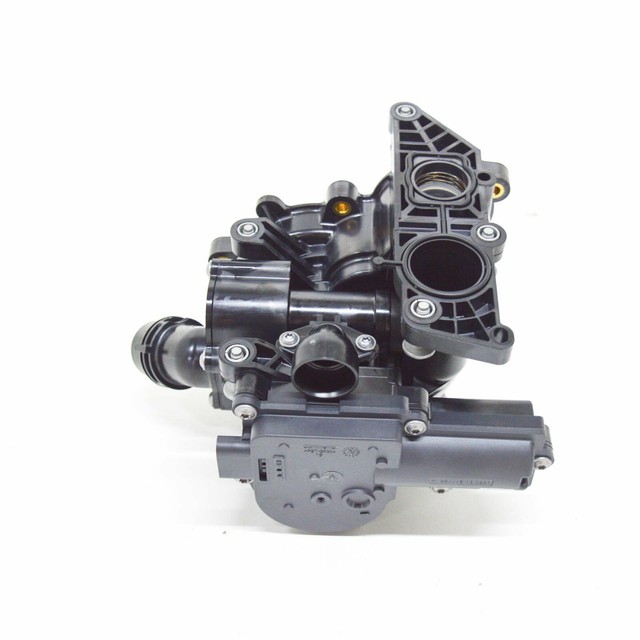 OEM VW Golf Mk7 5g Engine Coolant Thermostat Housing Assembly